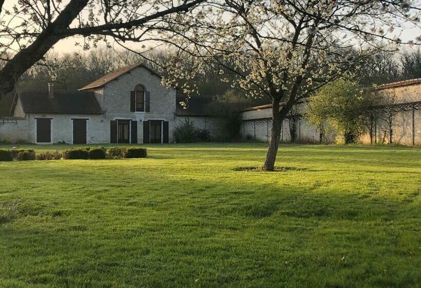 مبيت وإفطار Grand Jardin   Clairefontaine