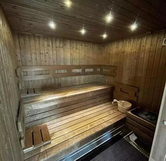 Aamiaismajoitus (B&B) Korona Panzió