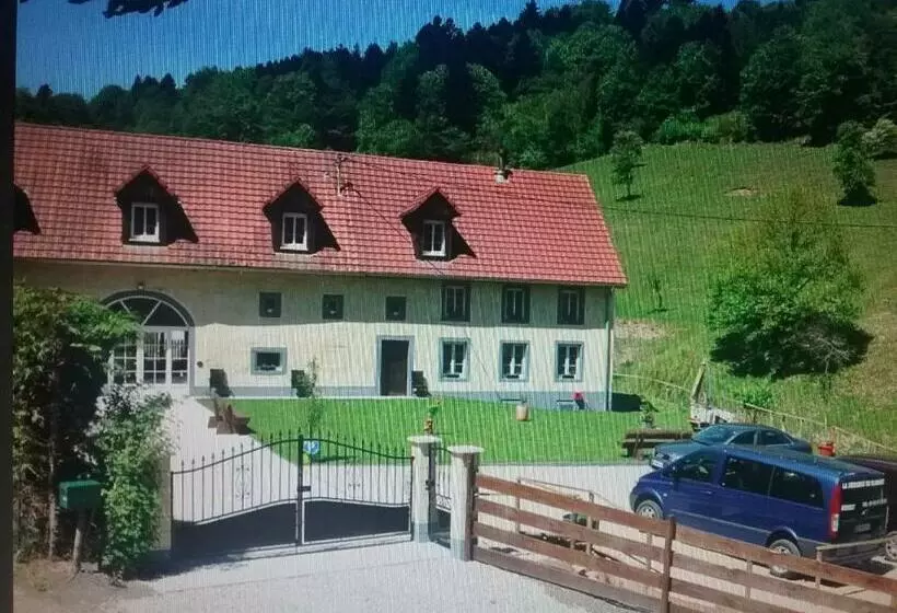 ベッドアンドブレックファースト La Climontaine