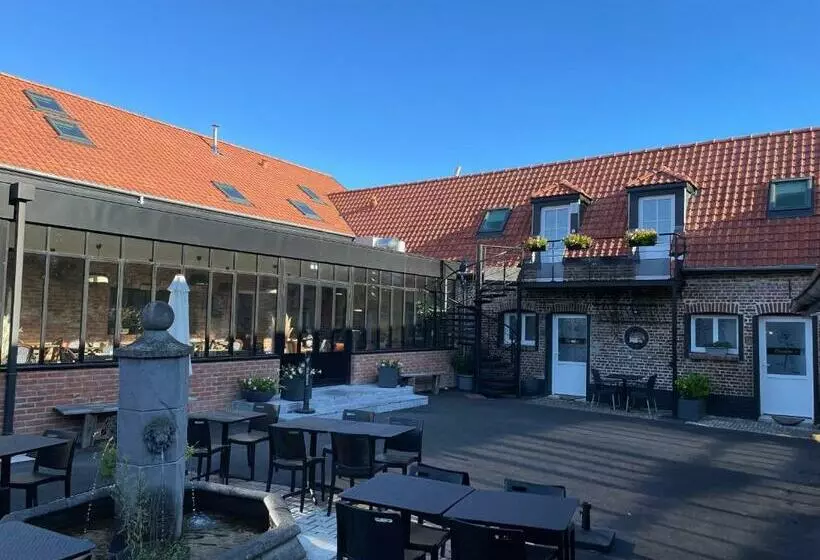 Aamiaismajoitus (B&B) Le Domaine D Helant