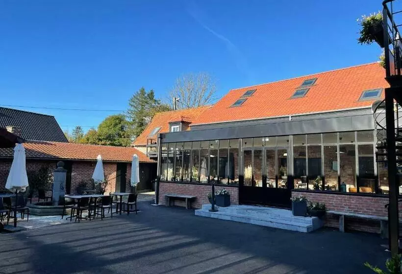 Aamiaismajoitus (B&B) Le Domaine D Helant