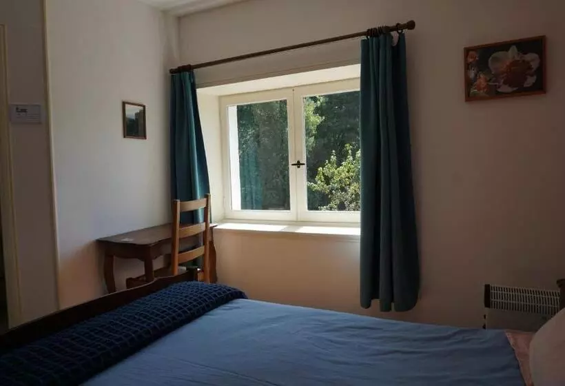 ベッドアンドブレックファースト Les Neuf Bouleaux