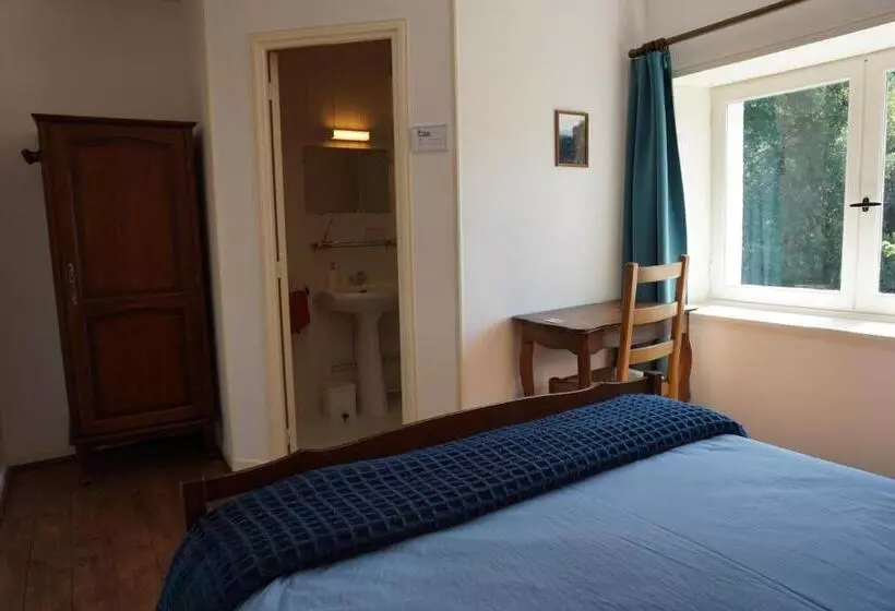 ベッドアンドブレックファースト Les Neuf Bouleaux