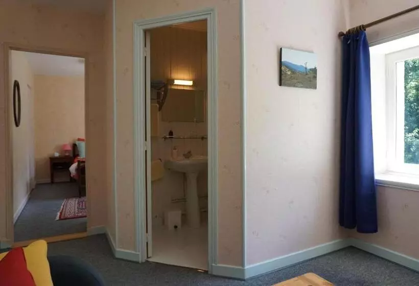 ベッドアンドブレックファースト Les Neuf Bouleaux