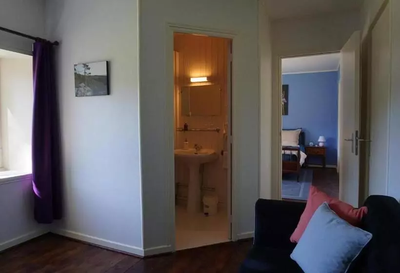 ベッドアンドブレックファースト Les Neuf Bouleaux