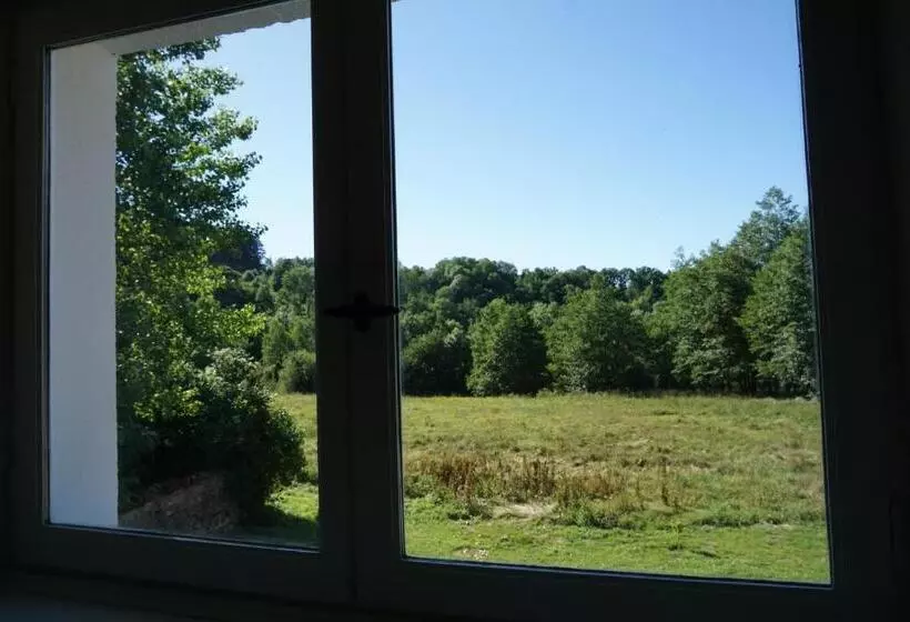 ベッドアンドブレックファースト Les Neuf Bouleaux