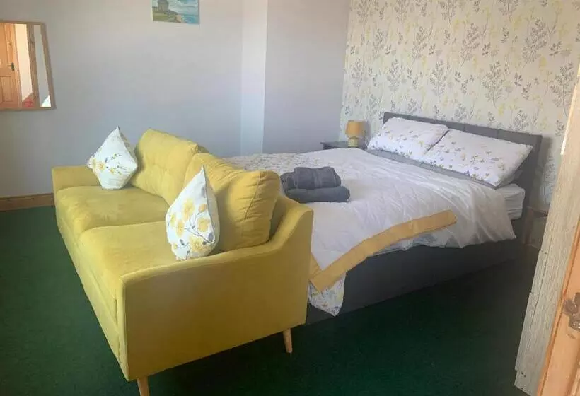 Aamiaismajoitus (B&B) Mussenden House