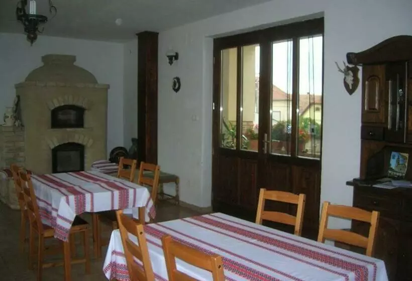 Aamiaismajoitus (B&B) Vadászkürt Vendégfogadó