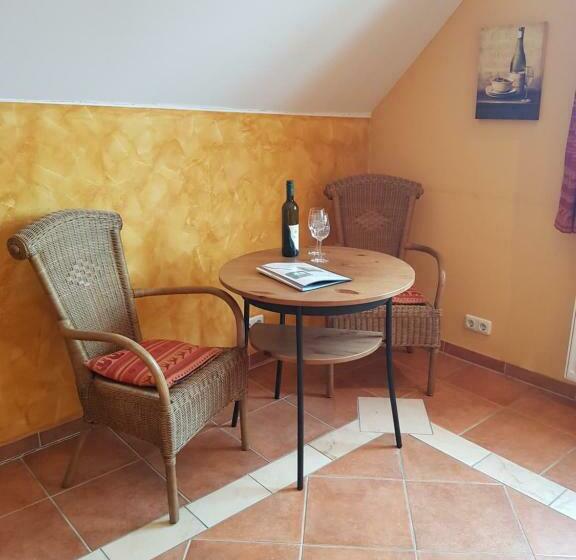 צימר Weingut Und Gästehaus Henrici