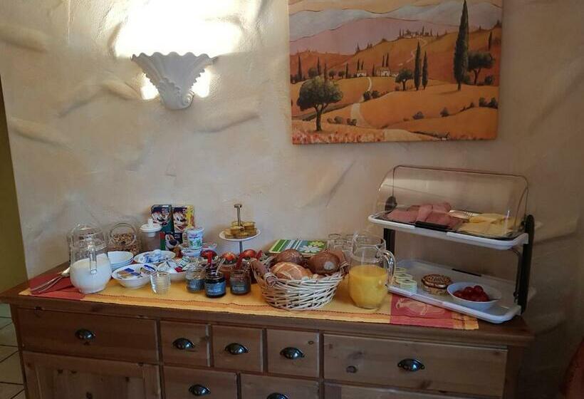 צימר Weingut Und Gästehaus Henrici