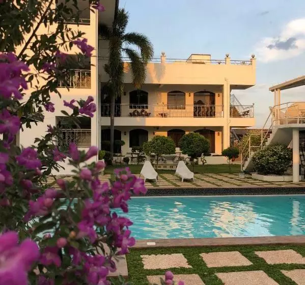 Ettamogah Hotel Inc