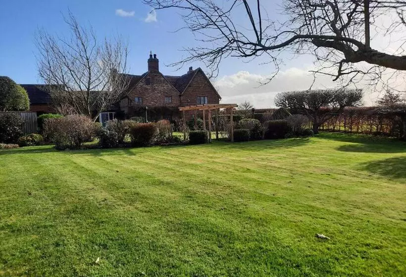Hood Lane Farm B&b