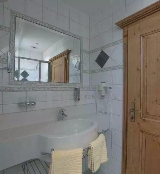 ホテル Gasthof Hartl Zum Unterwirt