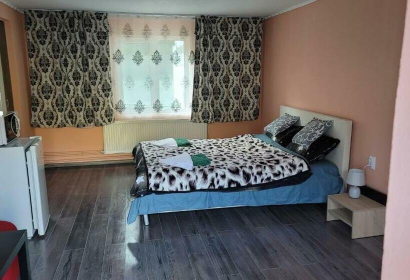 פנסיון Camera Privata Bulz