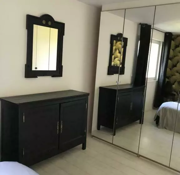 Majatalo Chambre D Hôte La Clef Du Bonheur