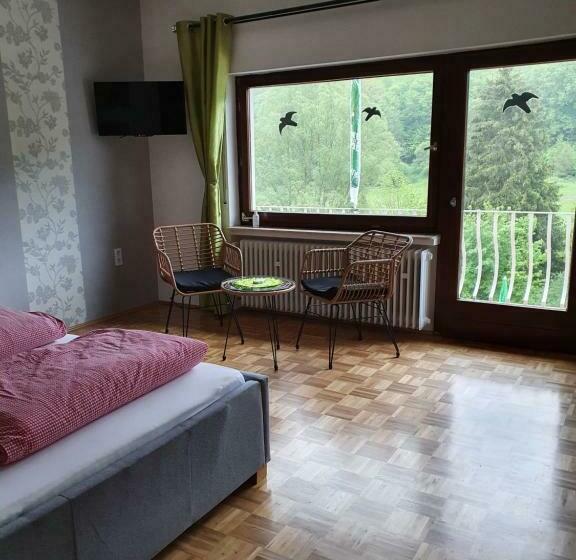 פנסיון Lahnterrassen Geilnau