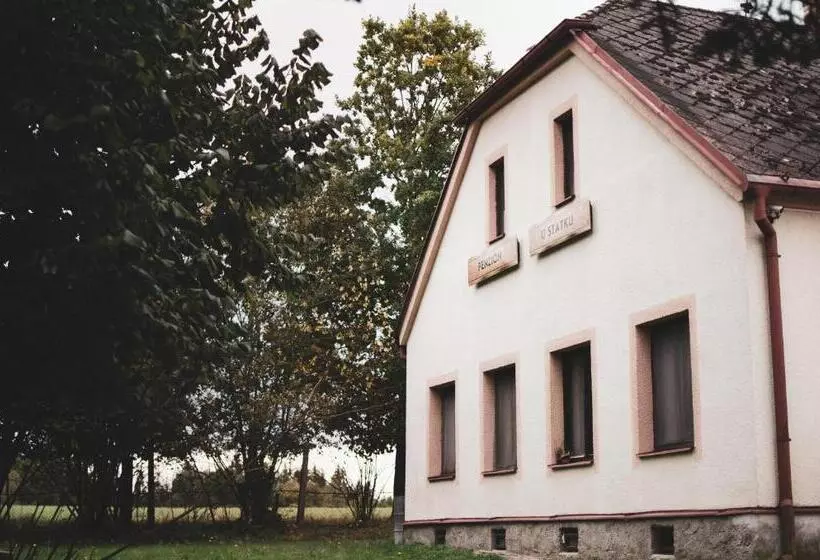 Majatalo Penzion U Statku