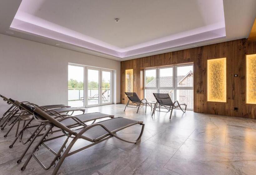 Общежитие Traunfall