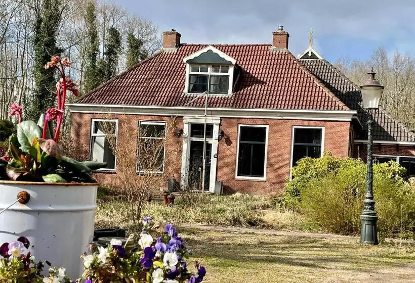 Aamiaismajoitus (B&B) D Alde Pastorije