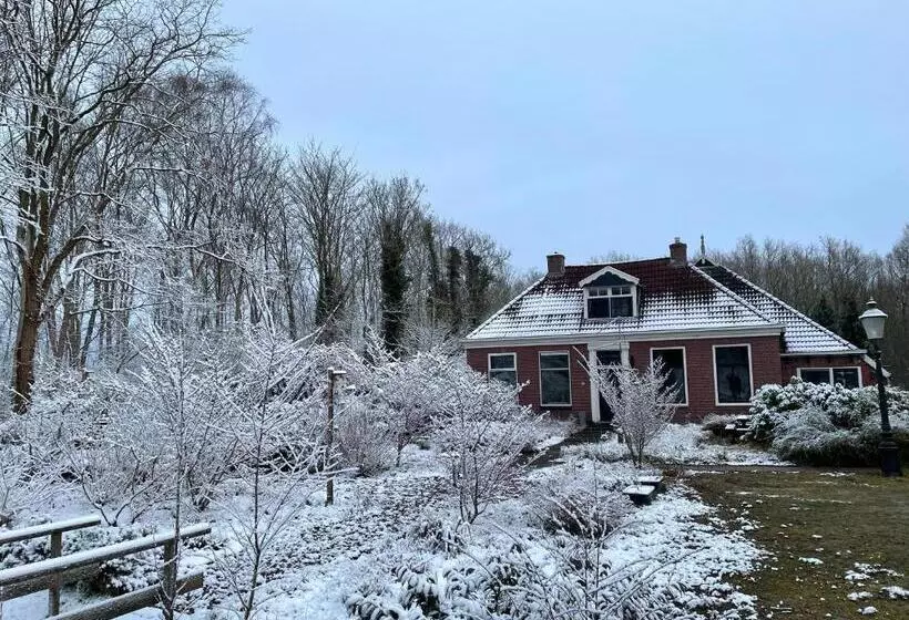 Aamiaismajoitus (B&B) D Alde Pastorije