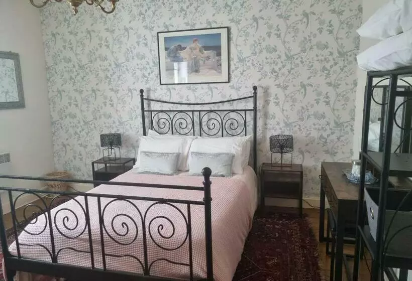 ベッドアンドブレックファースト L Ancienneposte