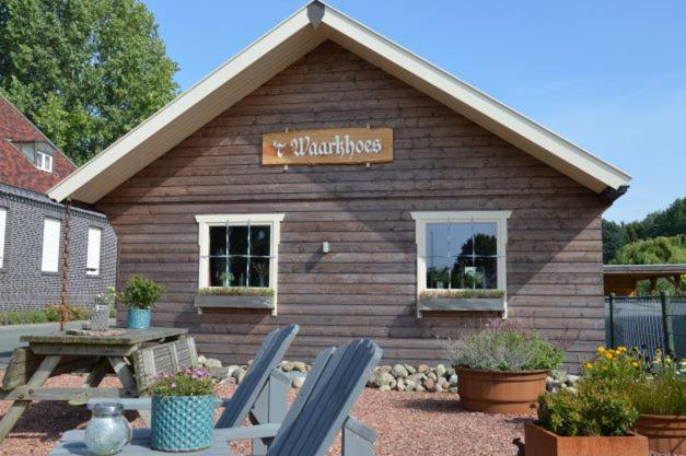 Bed and Breakfast T Waarkhoes