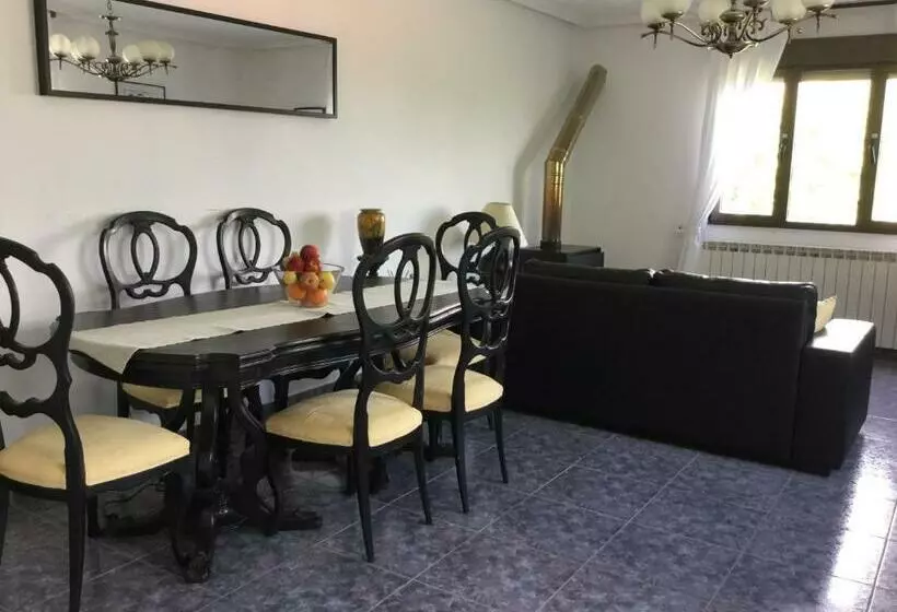 Aamiaismajoitus (B&B) Vis 101