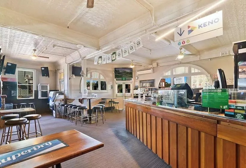 Central Hotel Stroud