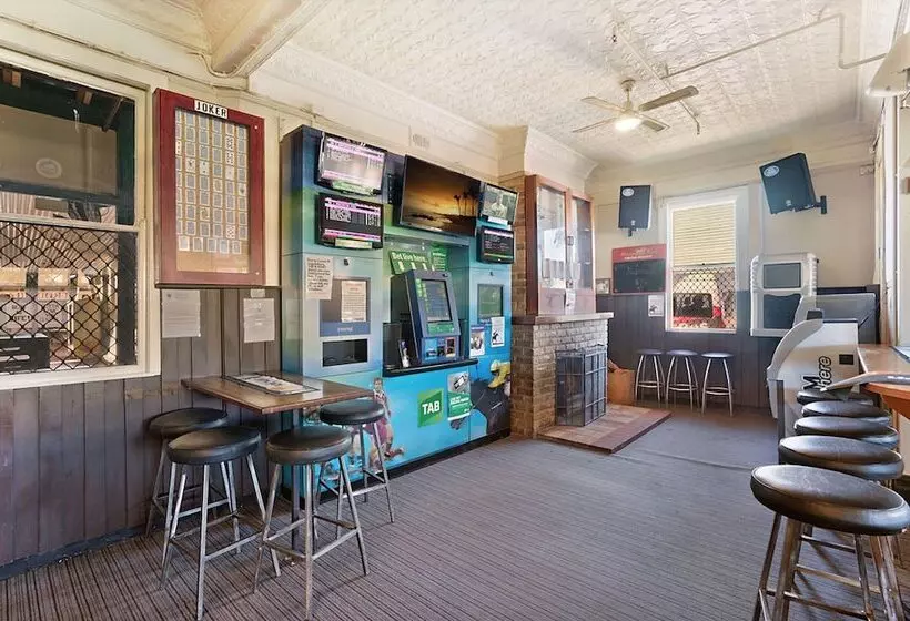 Central Hotel Stroud