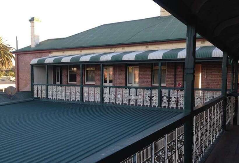 Central Hotel Stroud