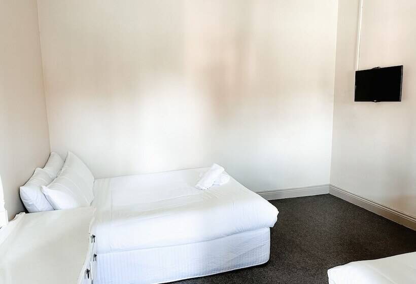 Central Hotel Stroud