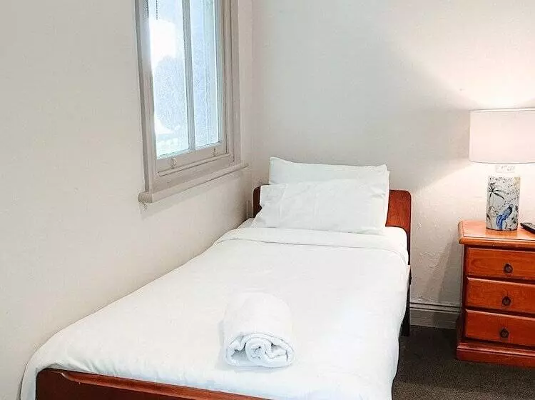 Central Hotel Stroud