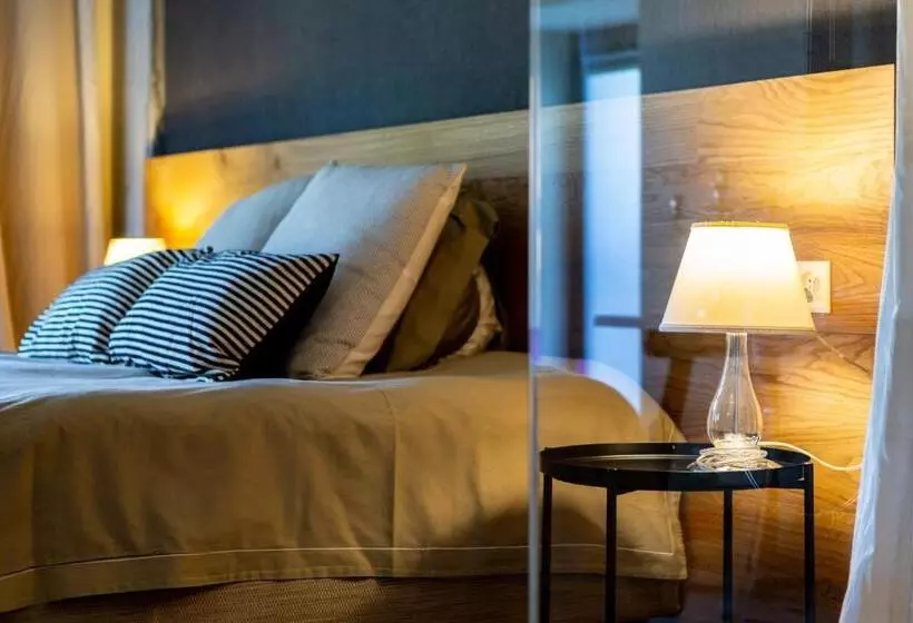 Hotelli De L’ours Preles