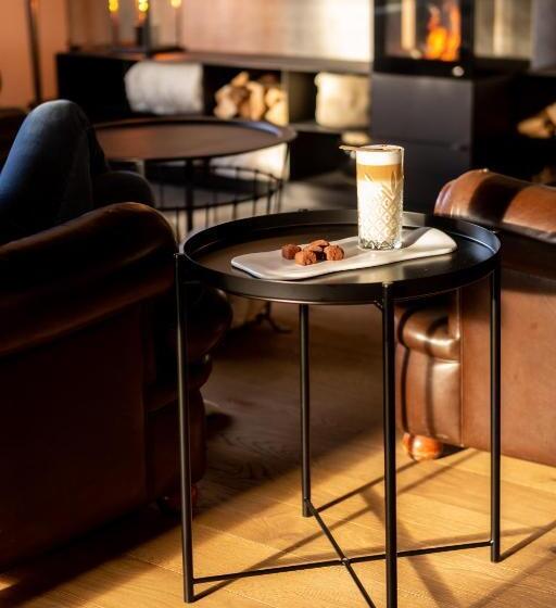 Отель De L’ours Preles