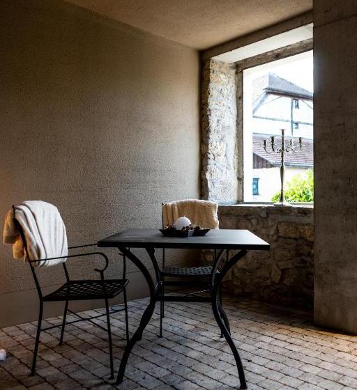 Отель De L’ours Preles