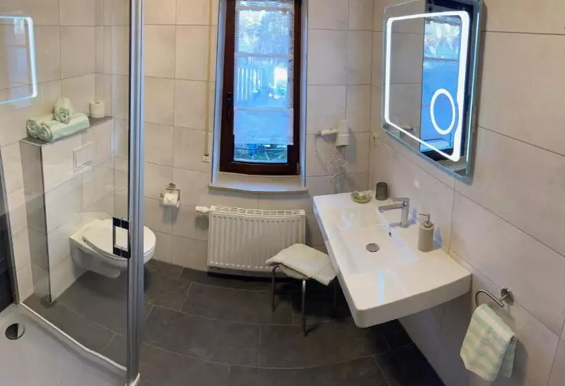 Hotelli Gasthaus Stuckatz