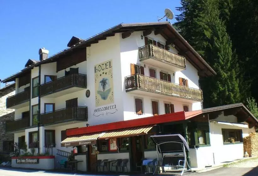 ホテル Genzianella