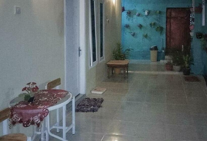 בית מלון כפרי Max`s Kost