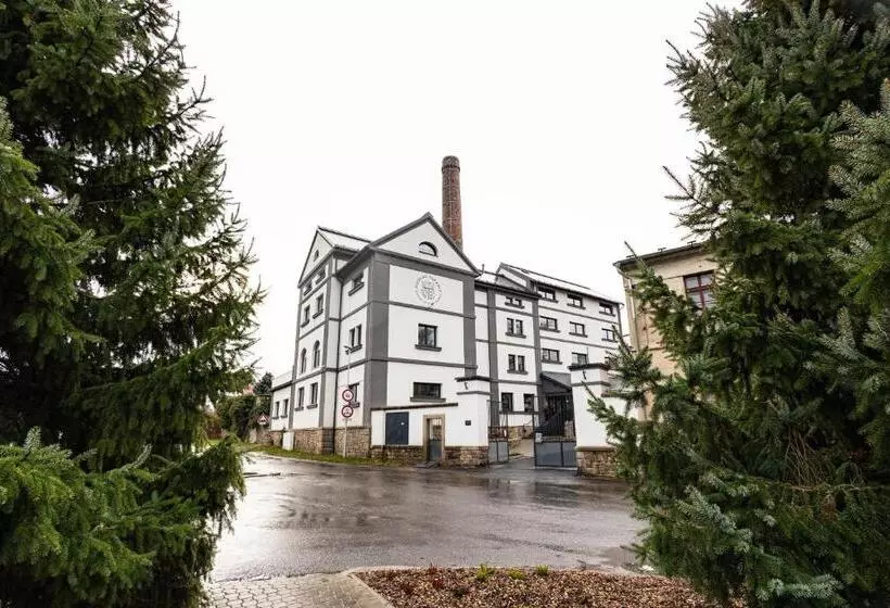 Hotelli Pivovar Tupadly