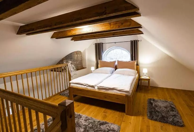 Hotelli Pivovar Tupadly