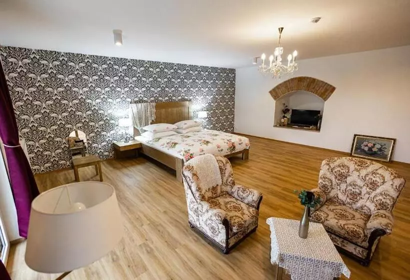 Hotelli Pivovar Tupadly