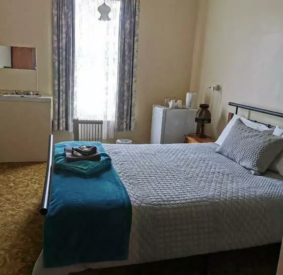 Railton Hotel   Heritage Pub Accommodation