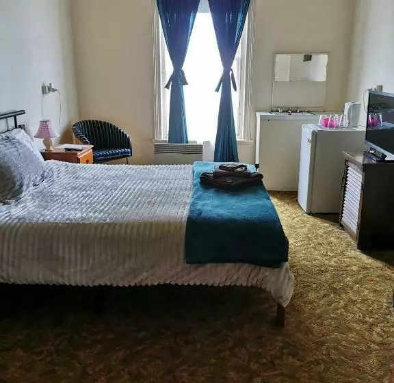 Railton Hotel   Heritage Pub Accommodation