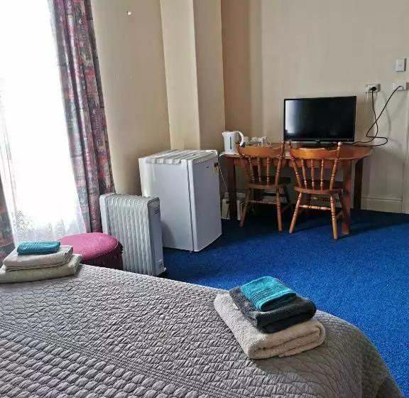 Railton Hotel   Heritage Pub Accommodation