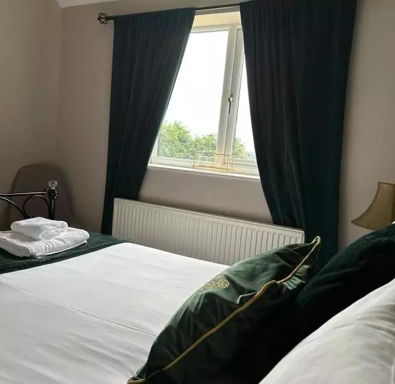 Hotelli The Bear Inn