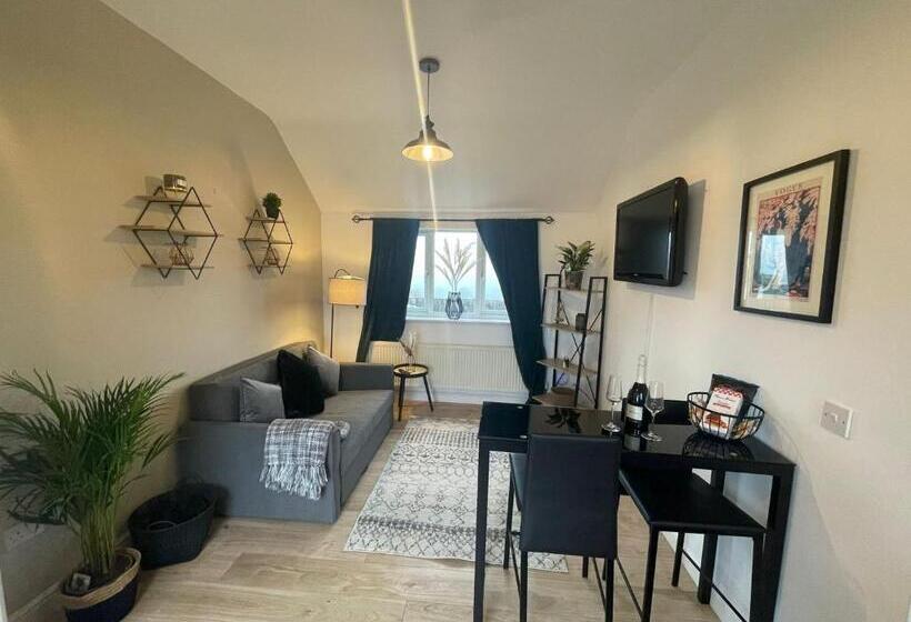 בית מלון כפרי The Bear Inn