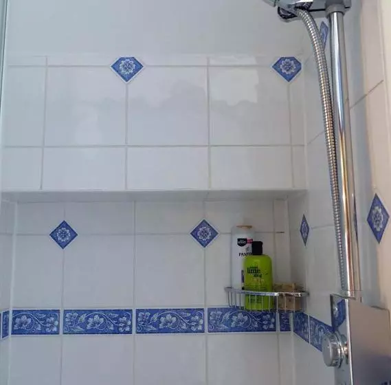 One Pelham Grove Bed & Breakfast