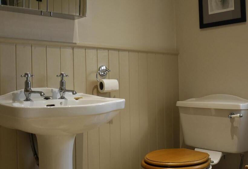 One Pelham Grove Bed & Breakfast