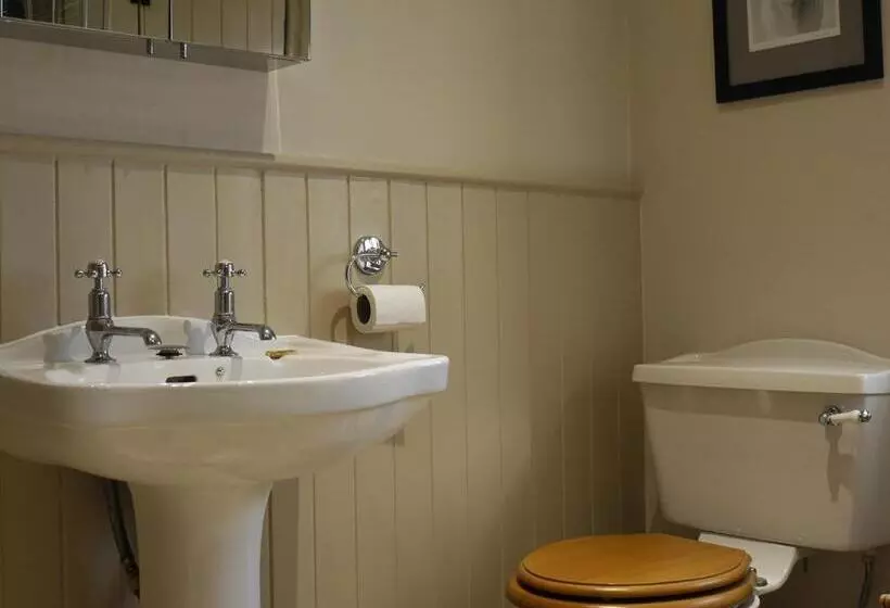 One Pelham Grove Bed & Breakfast