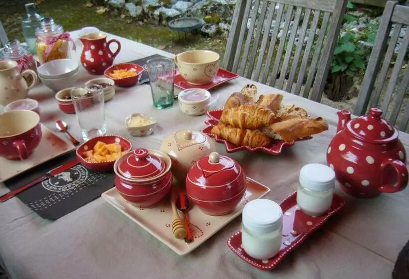 Majatalo Aux Coeurs De L Atelier